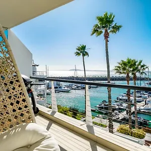  Apartment Aqua Views